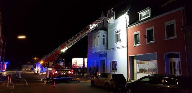 Unklarer Brandgeruch in einem Wohngebäude! 